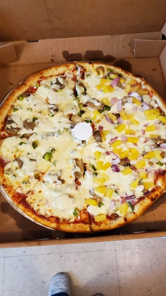 Log Pizza w Bacon Green Peppers Ham Mushrooms & 1 2 Side Pinapple Onions